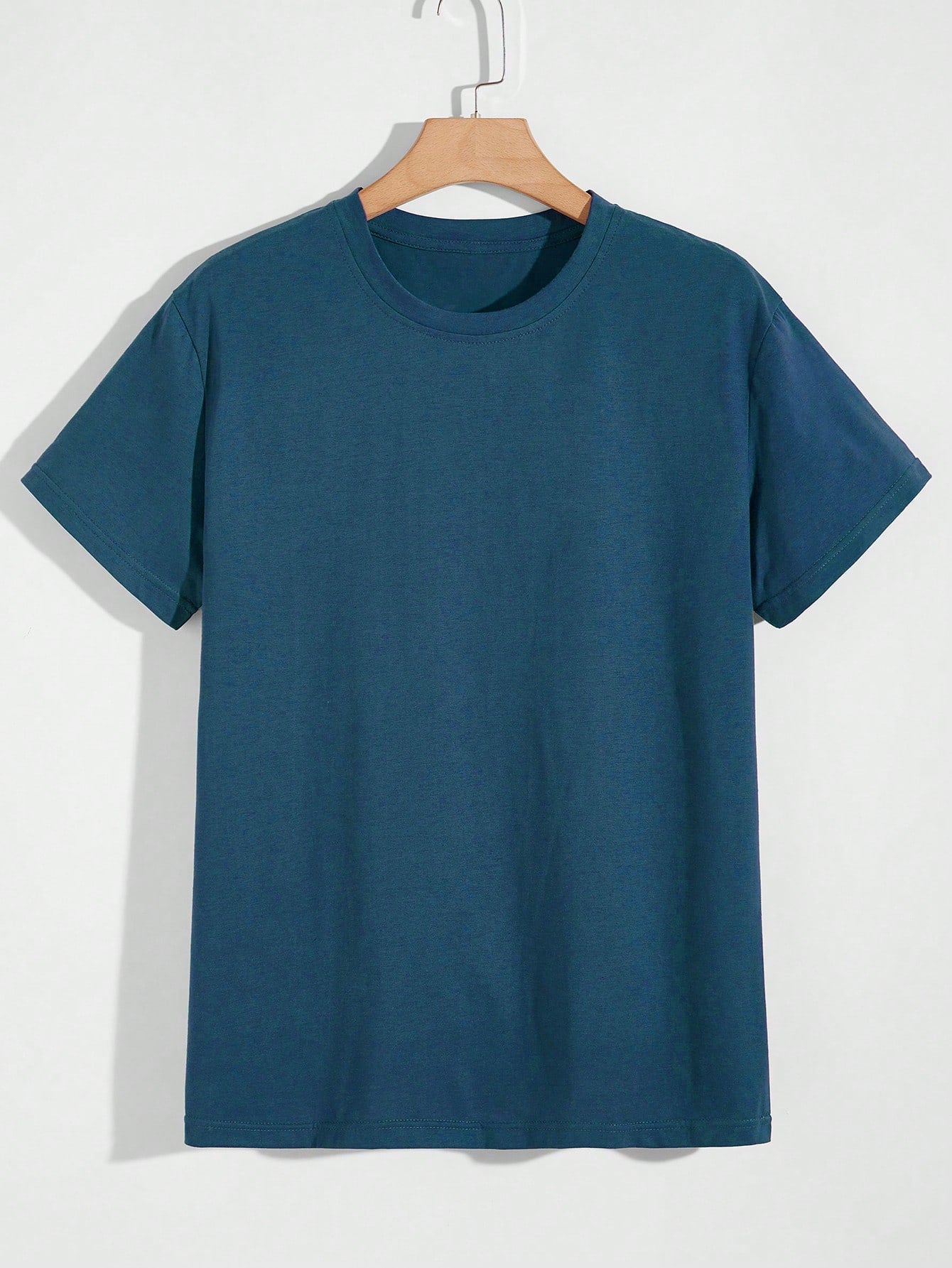 Manfinity Men's Solid Color T-Shirt